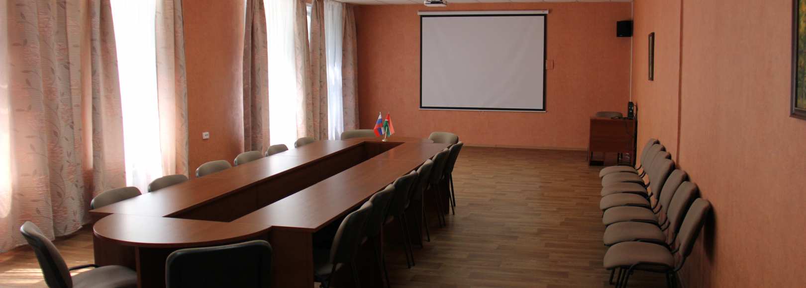 Фотография конференц-зала Зал для переговоров