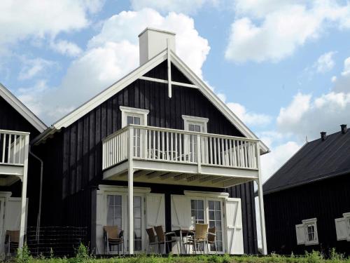 Фотография гостевого дома Four-Bedroom Holiday home in Gjern 3