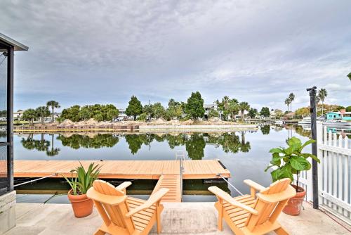 Фотографии гостевого дома 
            Waterfront Hernando Beach Home with 40-foot Dock!