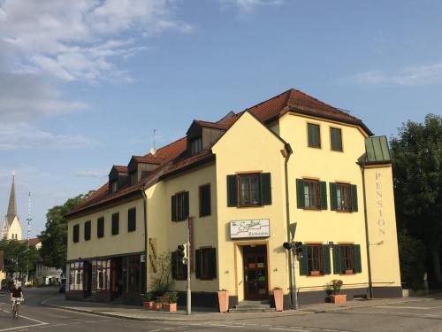 Фотография гостевого дома Eberl Hotel-Pension München Feldmoching