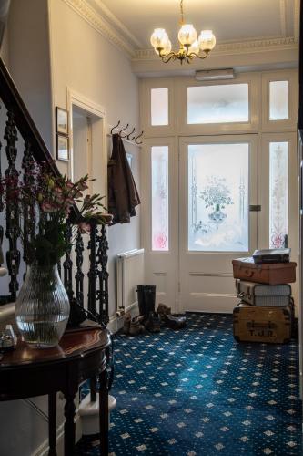 Фотография мини отеля Queensberry House B&B