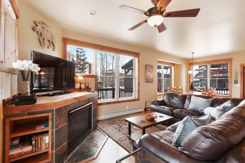 Фотография гостевого дома Breezy’s Mountain View Hideaway