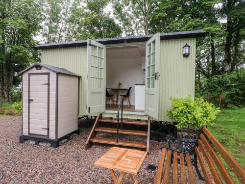 Фотографии гостевого дома 
            Shepherd's Hut