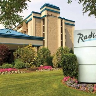 Фотография гостиницы Radisson Hotel Hauppauge-Long Island