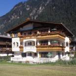 Фотография гостиницы Wohlfühl Hotel Robert - Ihr Bed & Breakfast in Mayrhofen