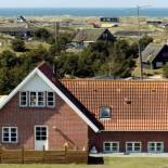 Фотография гостевого дома Four-Bedroom Holiday home in Fanø 1