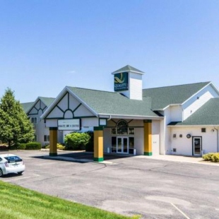 Фотография гостиницы Quality Inn & Suites Stoughton - Madison South