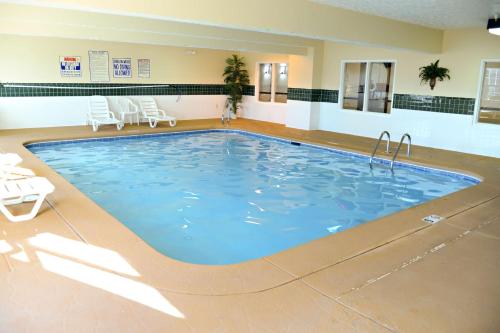 Фотография гостиницы Country Inn & Suites by Radisson, Fairborn South, OH