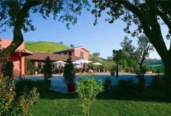 Фотография гостиницы Country Hotel & Resort I Calanchi