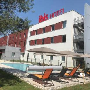 Фотографии гостиницы 
            Ibis Saint-Genis-Pouilly Genève