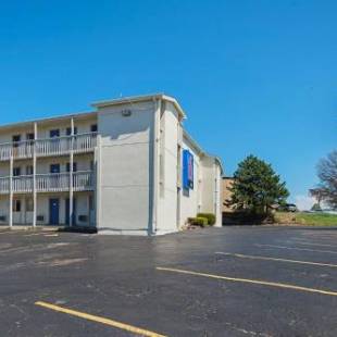 Фотографии гостиницы 
            Motel 6-Blue Springs, MO