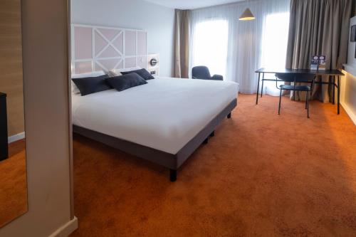 Фотография гостиницы Mercure Rouen Centre Champ de Mars