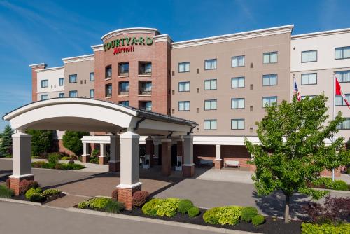 Фотография гостиницы Courtyard by Marriott Buffalo Airport