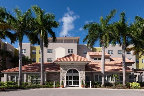 Фотография гостиницы Residence Inn by Marriott Fort Lauderdale Airport & Cruise Port