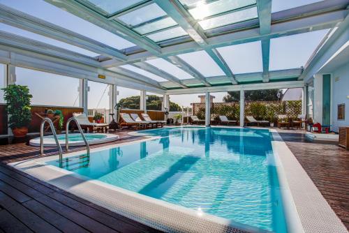 Фотография апарт отеля Aparthotel England