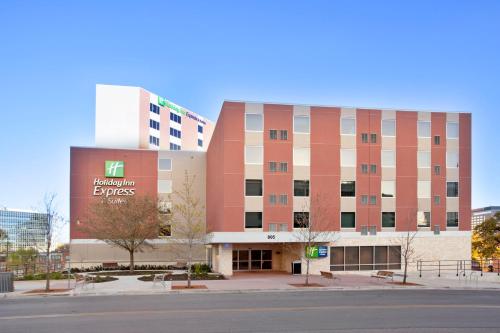 Фотографии гостиницы 
            Holiday Inn Express Hotel & Suites Austin Downtown, an IHG Hotel