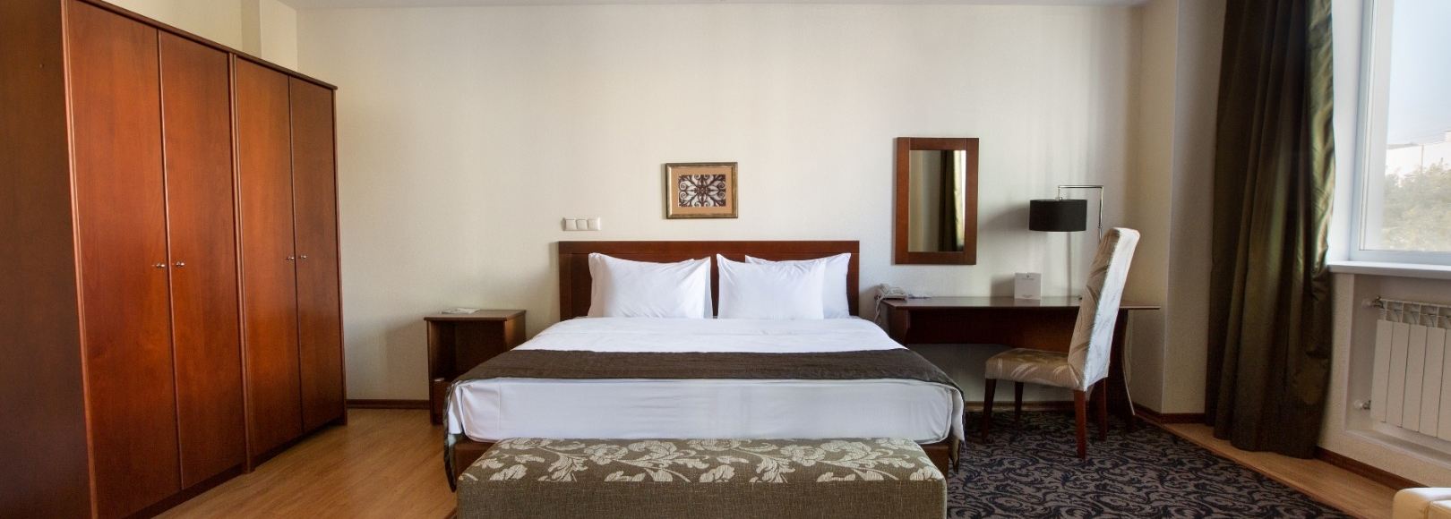 Фотография гостиницы Бенефит Плаза Конгресс Отель