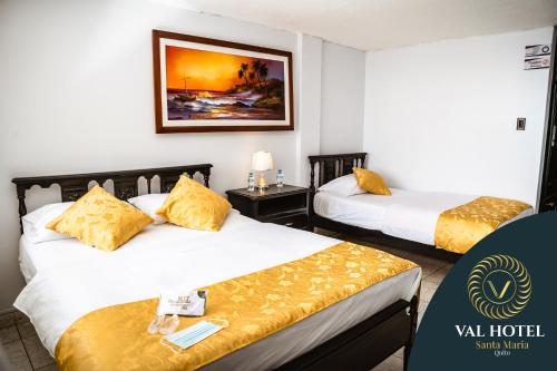 Фотографии гостиницы 
            Val Hotel Santamaria Quito