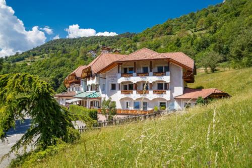 Фотографии гостиницы 
            Hotel Hubertusstube