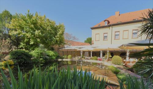 Фотография гостиницы Winzergarten Hotel-Restaurant