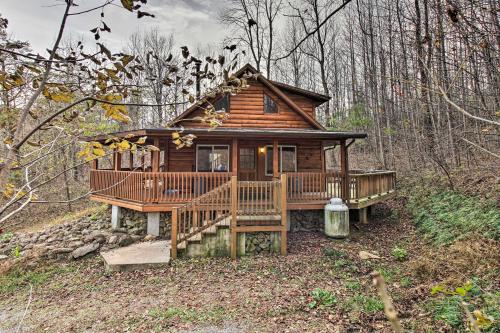 Фотографии гостевого дома 
            Hawks Nest Cabin with Views, Near Peaks of Otter