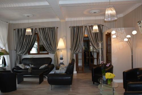 Фотография гостиницы Hotel Le Saint-Yves