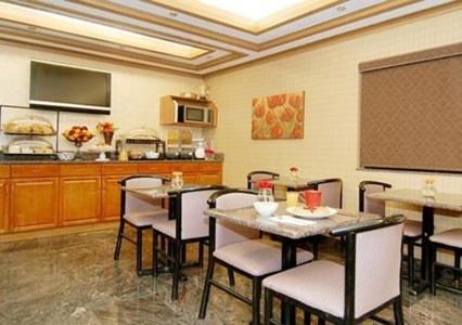 Фотография мотеля Days Inn by Wyndham Runnemede Philadelphia Area