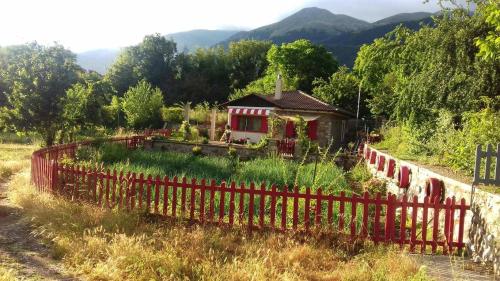 Фотография базы отдыха 1957 To Rodo kai to Roido