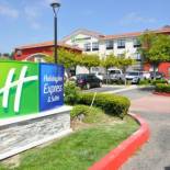 Фотография гостиницы Holiday Inn Express & Suites - Lake Forest, an IHG Hotel