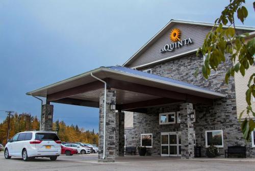 Фотография гостиницы La Quinta by Wyndham Fairbanks Airport