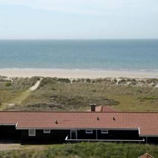 Фотографии гостевого дома 
            Four-Bedroom Holiday home in Blåvand 25