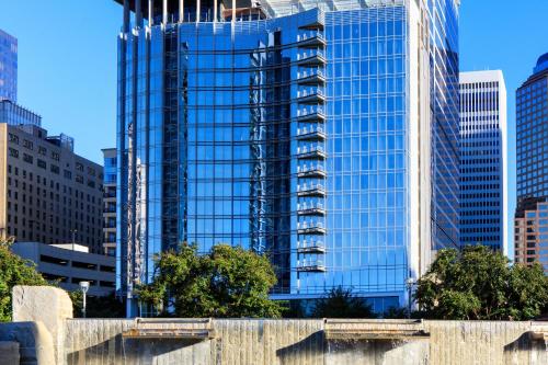 Фотография гостиницы Kimpton Tryon Park Hotel, an IHG Hotel