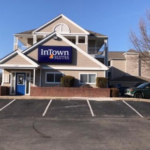 Фотография гостиницы InTown Suites Extended Stay Louisville KY - Westport Road