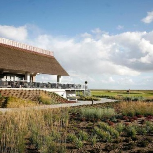 Фотография гостевого дома 8 person holiday home on a holiday park in Rømø