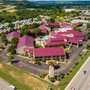 Фотографии гостиницы 
            Y O Ranch Hotel and Conference Center