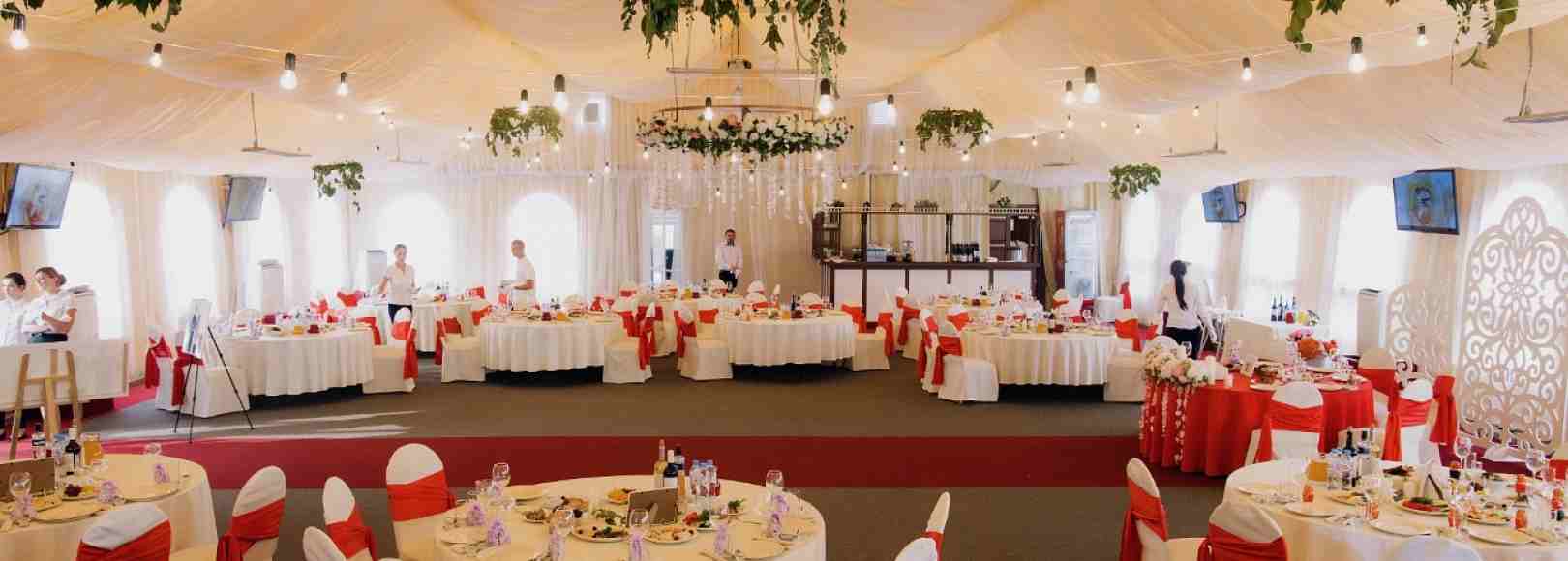 Фотография летней террасы Большой банкетный шатёр