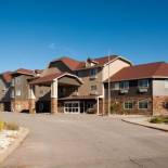 Фотография мини отеля Red Roof Inn & Suites Omaha - Council Bluffs