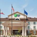 Фотография гостиницы Holiday Inn Express Hotel & Suites Dinuba West, an IHG Hotel