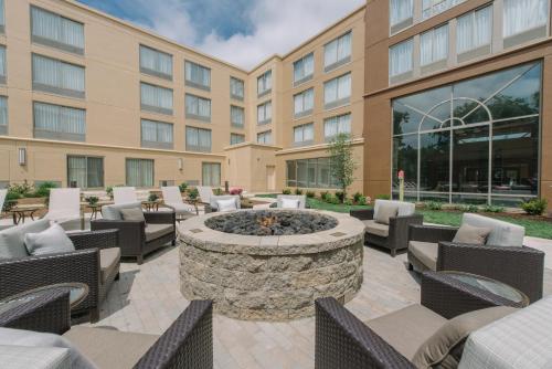 Фотография гостиницы Courtyard by Marriott Nashua