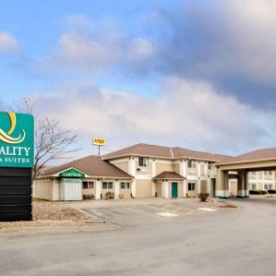 Фотография гостиницы Quality Inn & Suites West Omaha - NE Linclon