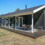 Фотография гостевого дома Three-Bedroom Holiday home in Ålbæk 25