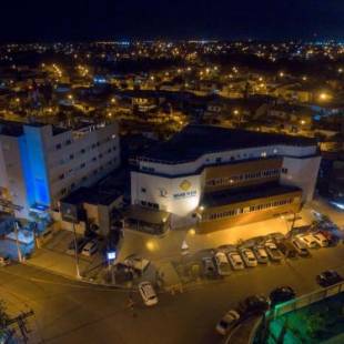 Фотографии гостиницы
Malibu Plaza Hotel