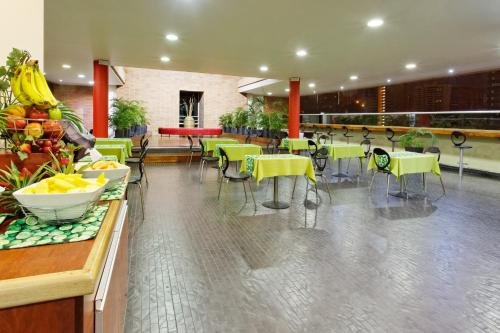 Фотографии гостиницы 
            Hotel Holiday Inn Express & Suites Medellin, an IHG Hotel