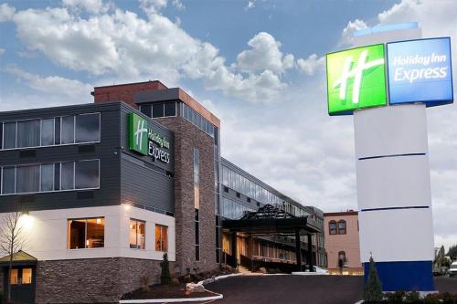 Фотография гостиницы Holiday Inn Express - Sault Ste. Marie, an IHG Hotel