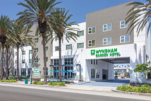 Фотография гостиницы Wyndham Anaheim