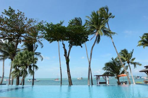 Фотографии гостиницы 
            Samui Mermaid Beachfront