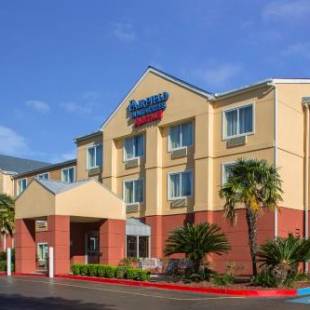 Фотографии гостиницы 
            Fairfield Inn & Suites Lafayette I-10