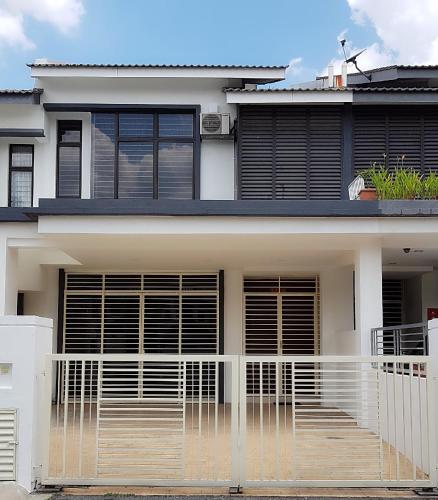 Фотография гостевого дома 12 Pax Puteri 6 Puchong Table Tennis/TV Game