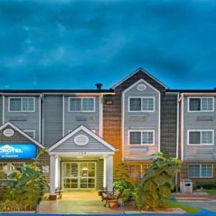 Фотографии гостиницы 
            Microtel Inn by Wyndham Raleigh-Durham Airport