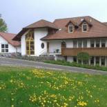 Фотография гостиницы DZT-Schwarzwaldhotel garni